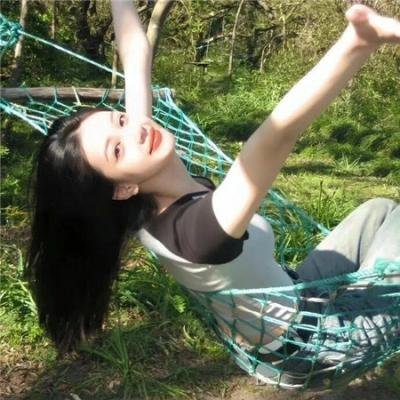 被师傅赶下山的我意外成为大明星
